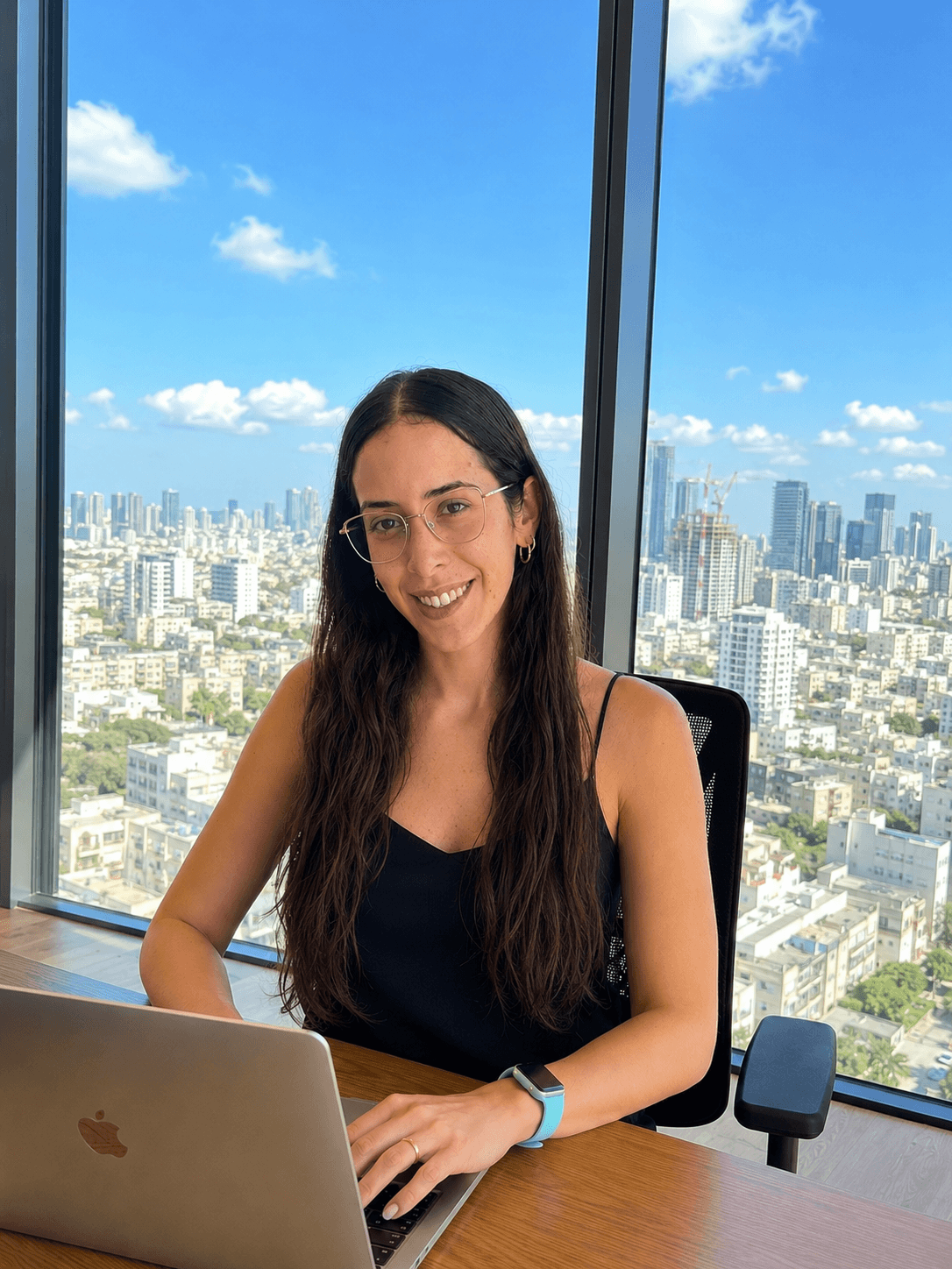 צוות D-MEDIA בעבודה
